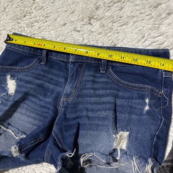 Hollister Women’s Denim Low‎ Rise Midi Shorts Vintage Stretch size 1 Mini Short - Picture 3 of 6
